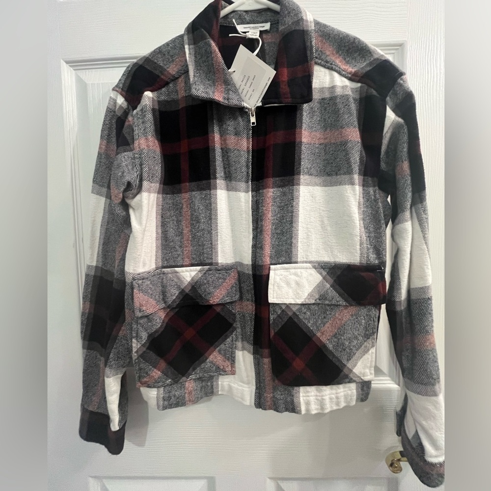 NWT BeachLunchLounge Black Red Plaid Cropped Flannel Zip-Up Jacket 100% Cotton